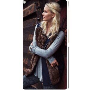 Elevenses Brown‎ Fur Wool Vest Size PS Anthropologie Boho Indie Scandi Western